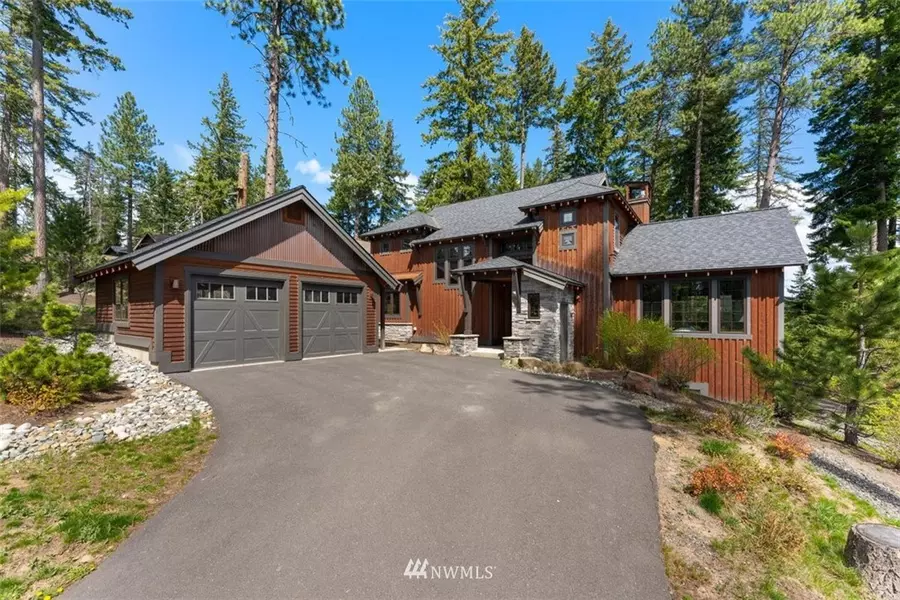 221 Black Nugget LN, Cle Elum, WA 98922