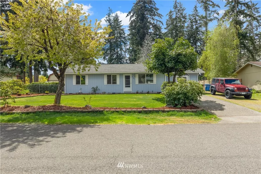 8704 Hawks Glen LOOP SE, Olympia, WA 98513