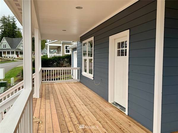 364 Anchor LN, Port Ludlow, WA 98365