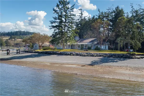 929 Turn Point RD, Friday Harbor, WA 98250