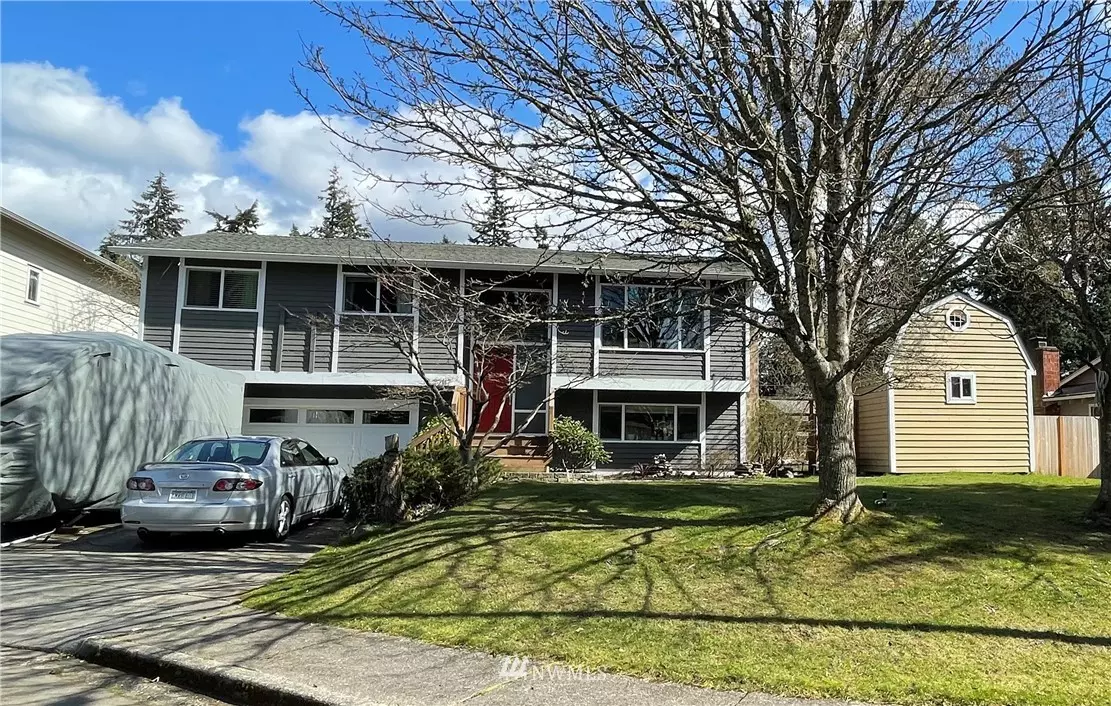 Edmonds, WA 98026,22117 86th PL W