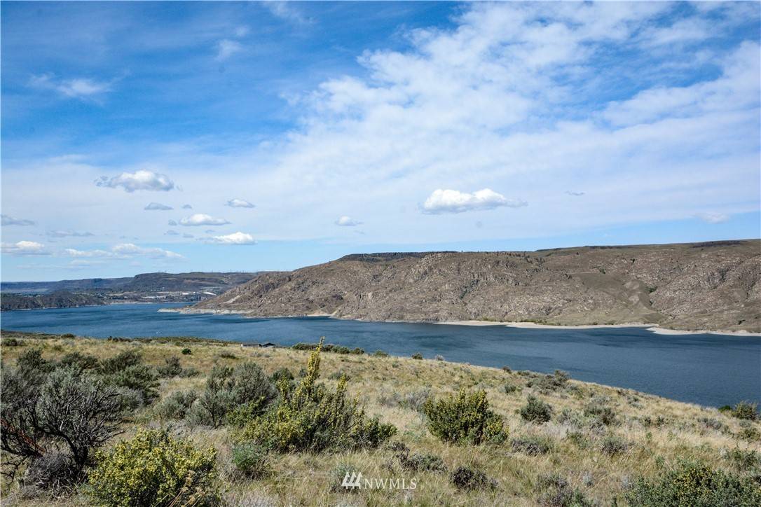 Grand Coulee, WA 99133,4415 Spring Canyon RD