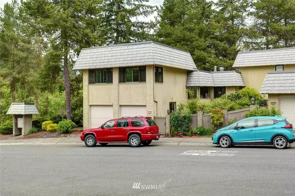 2412 175th AVE NE, Redmond, WA 98052