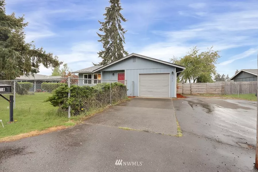 17418 Spanaway LN E, Spanaway, WA 98387