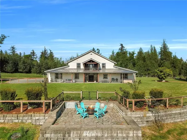 1577 Burk RD, Blaine, WA 98230