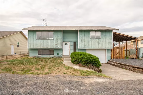 223 Sybel LN, Moses Lake, WA 98837