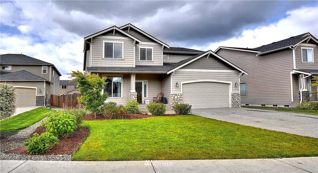 921 Boatman AVE NW, Orting, WA 98360