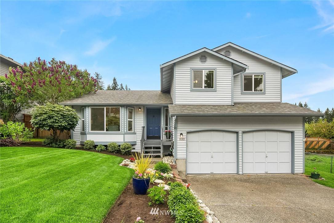 1122 214th PL SW, Lynnwood, WA 98036