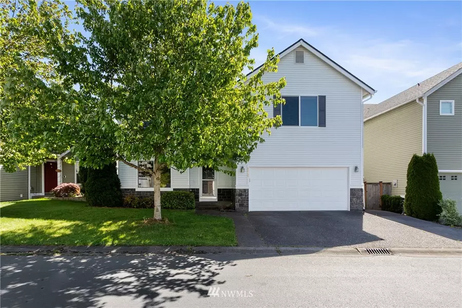 9516 185th Street Ct E, Puyallup, WA 98375