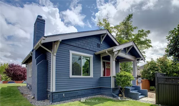 8832 35th AVE SW, Seattle, WA 98126