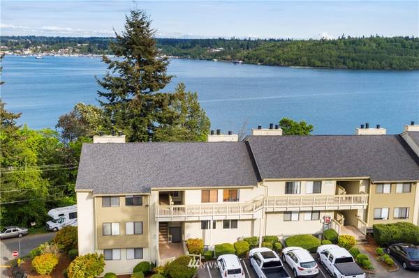 1700 W Sunn Fjord LN #L202, Bremerton, WA 98312