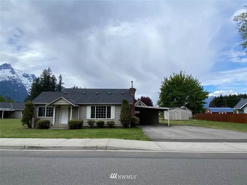 935 Givens AVE, Darrington, WA 98241