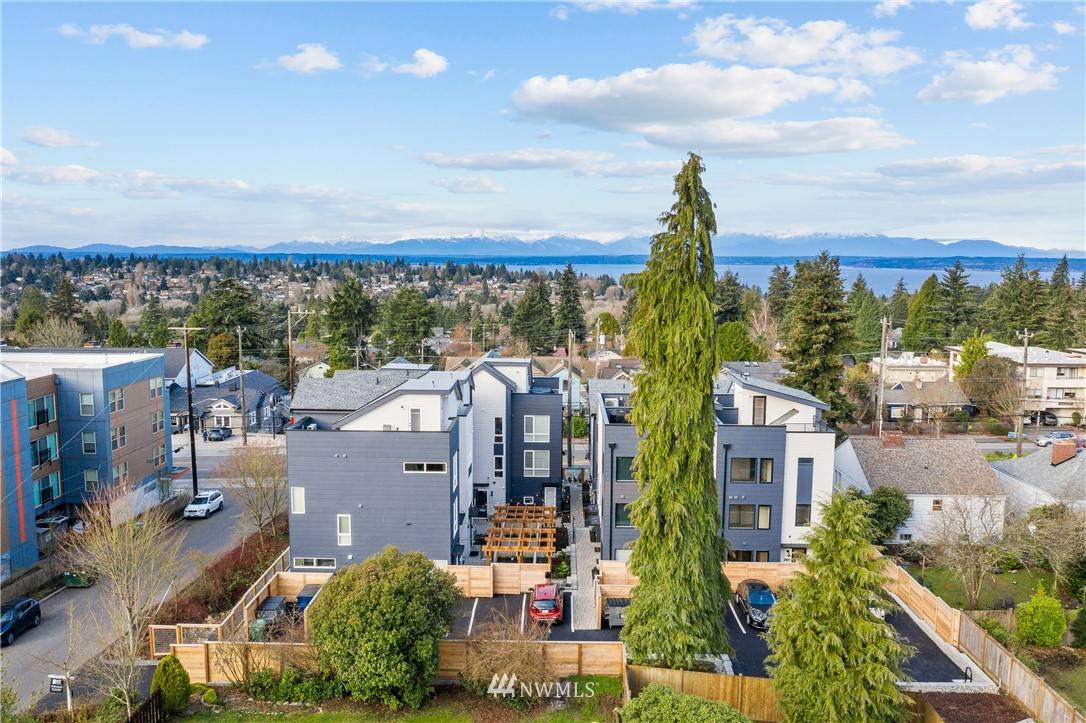 10710 Greenwood AVE N #D, Seattle, WA 98133