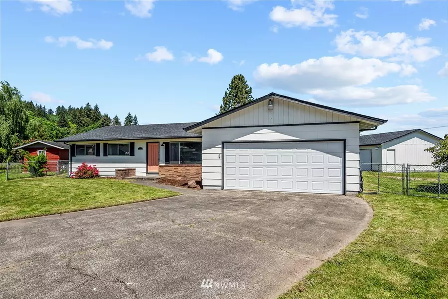 206 Palm DR, Kelso, WA 98626