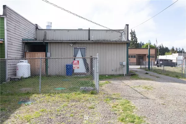 Tenino, WA 98589,318 Sussex AVE W