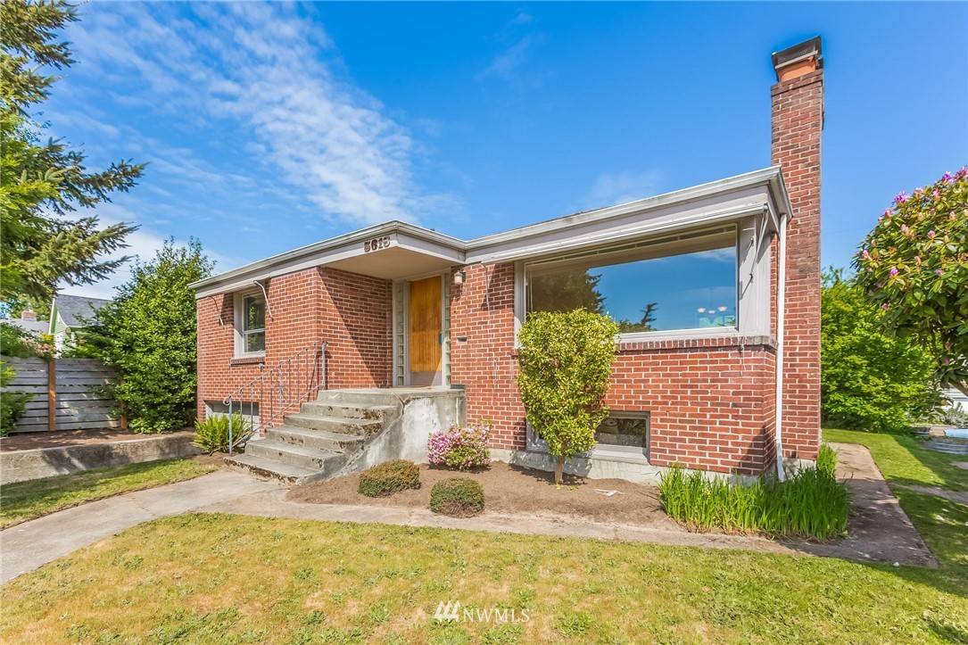 5616 45th AVE SW, Seattle, WA 98136