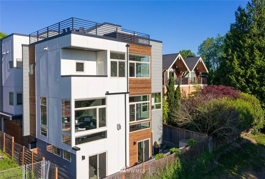 928 34th AVE, Seattle, WA 98122