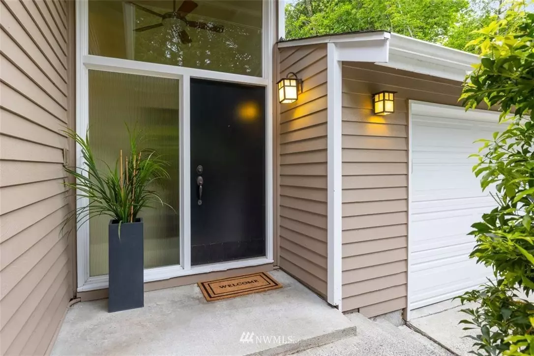 Lake Forest Park, WA 98155,5005 NE 197th Street