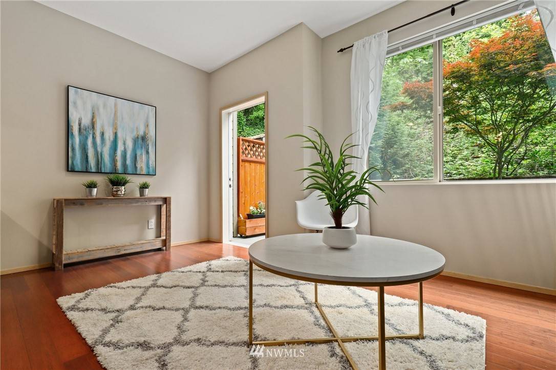 3213 Harbor AVE SW #111, Seattle, WA 98126