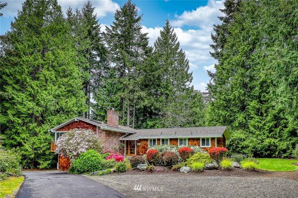 1526 Arthur PL NW, Bainbridge Island, WA 98110