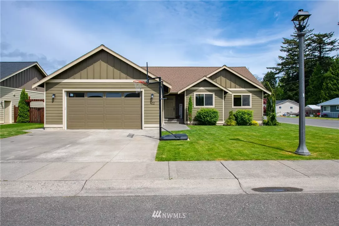 Nooksack, WA 98276,402 Westview PL