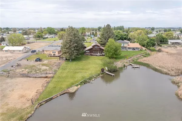 3343 NE Valley RD, Moses Lake, WA 98837