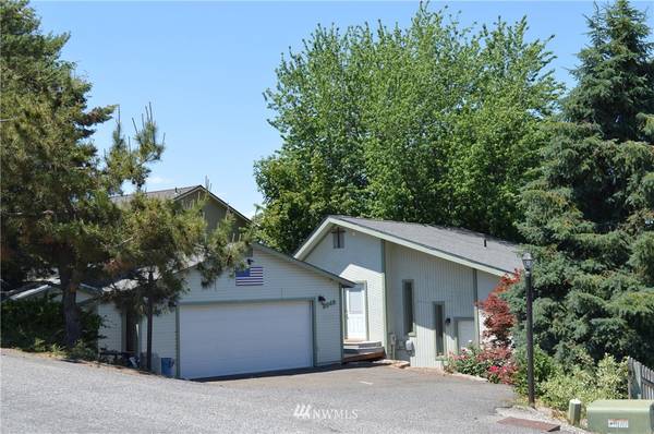 3049 Flamingo ST, Malaga, WA 98828