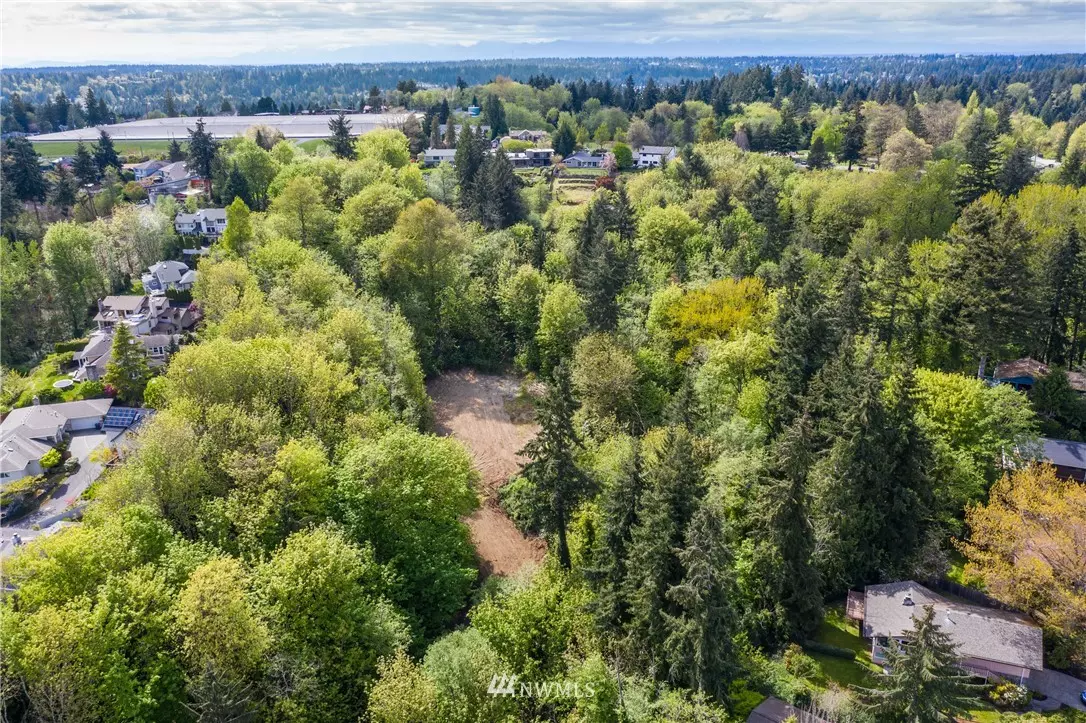 Lake Forest Park, WA 98155,52 XX NE 198th PL