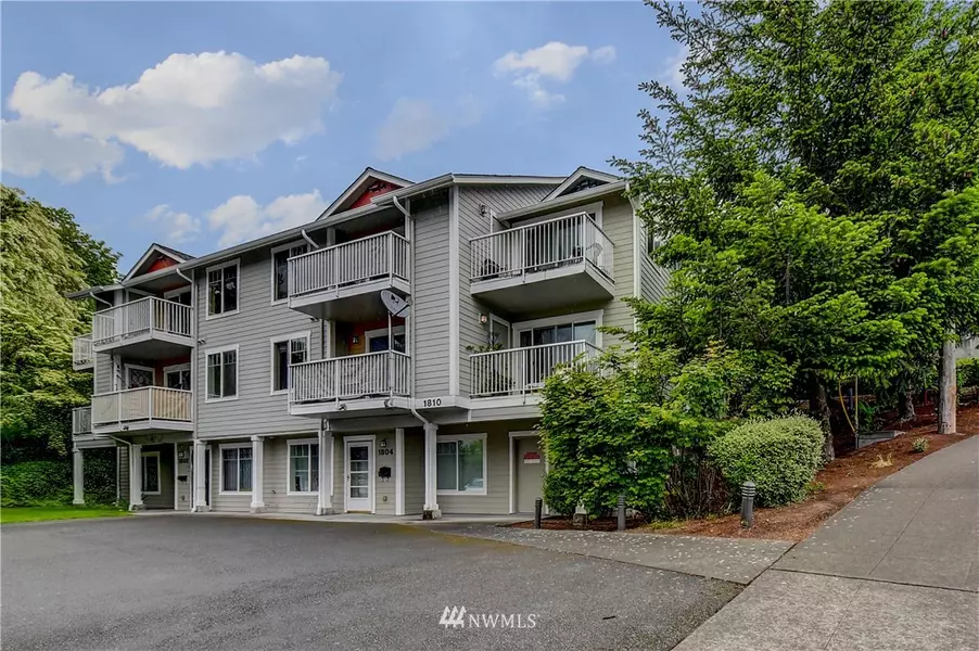 1810 S Charles ST #304, Seattle, WA 98144