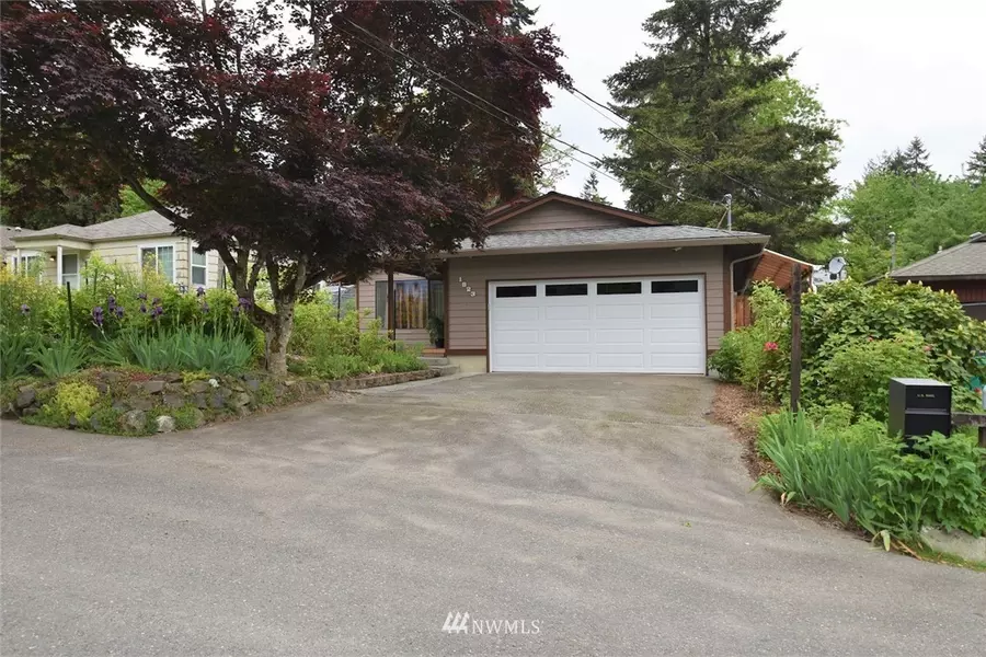 1823 Orange ST SE, Olympia, WA 98501