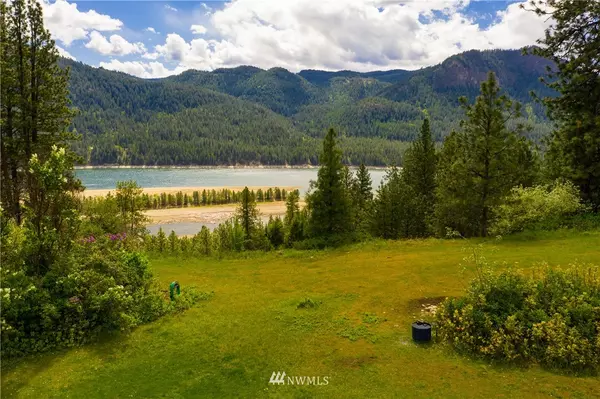 Kettle Falls, WA 99141,3639 Critter WAY