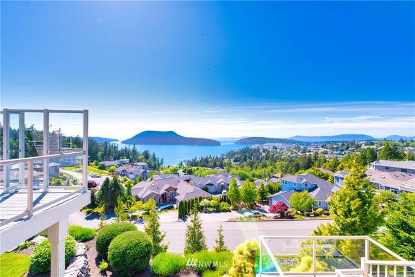 4210 Marine Heights WAY, Anacortes, WA 98221