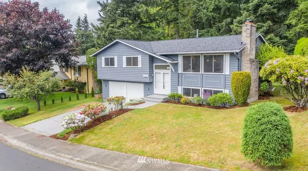 11808 NE 153rd ST, Kirkland, WA 98034