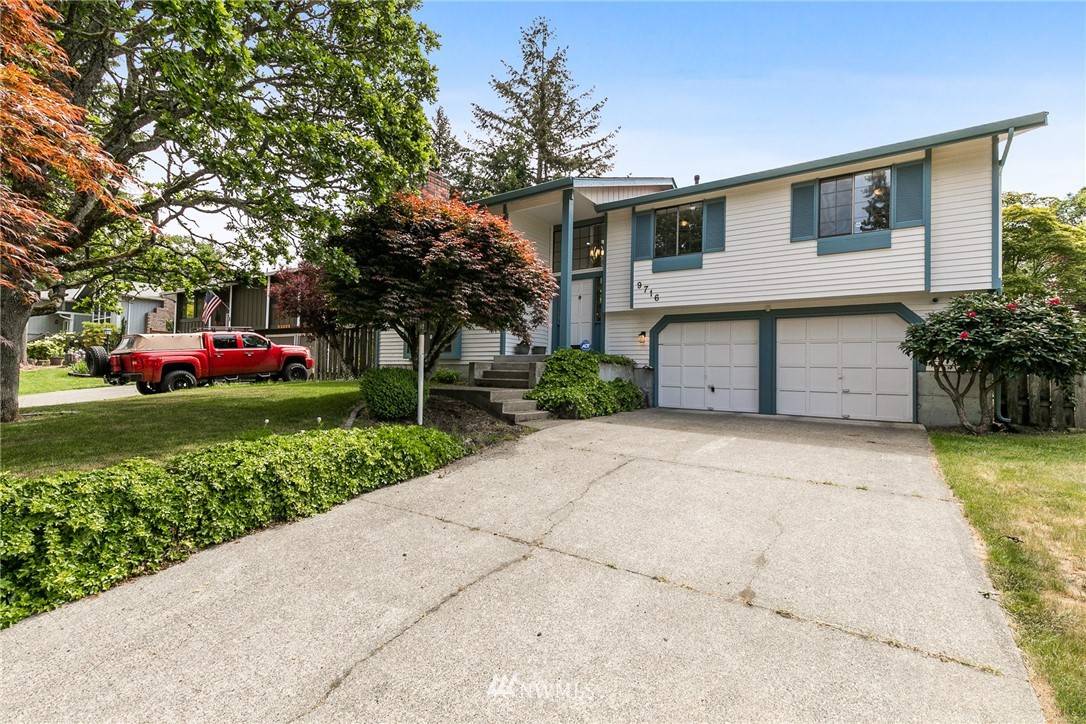 9716 Zircon DR SW, Lakewood, WA 98498