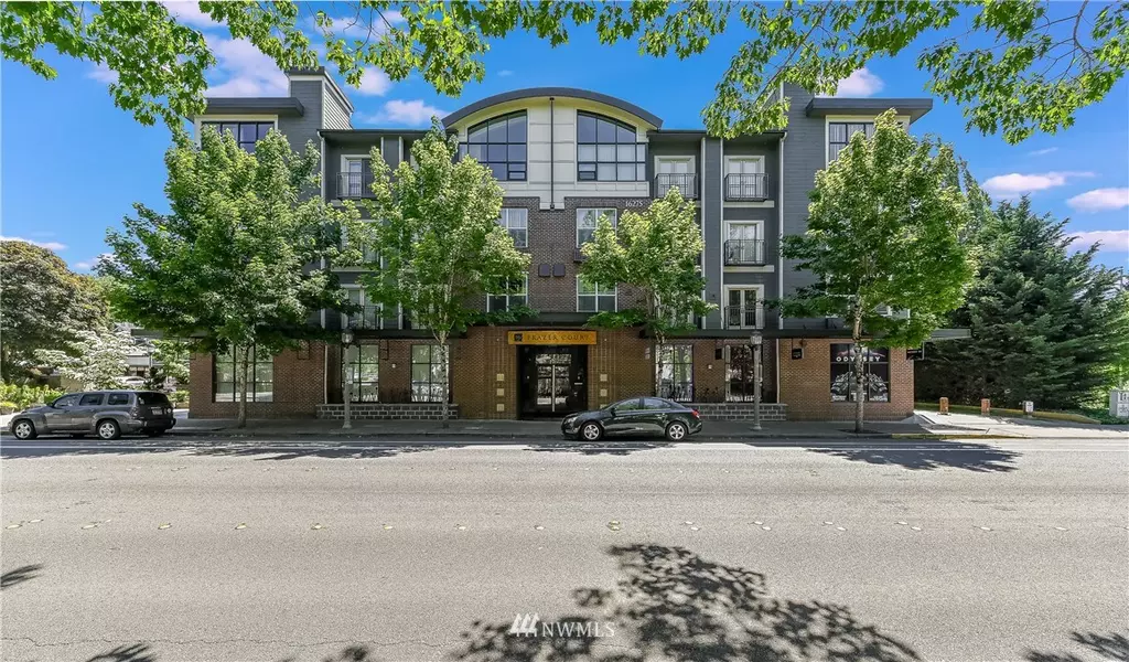 16275 NE 85th ST #312, Redmond, WA 98052