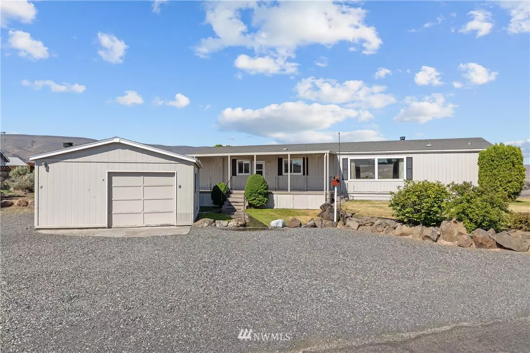 Mattawa, WA 99349,228 Sunshine CIR SW