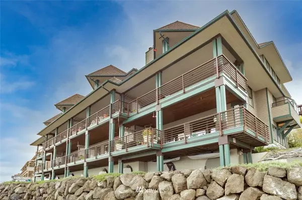 Port Townsend, WA 98368,1633 Water ST #2