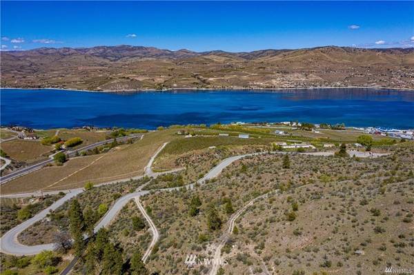 1 Hawk Meadows RD, Chelan, WA 98816