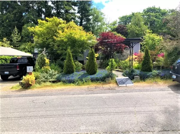 1923 Crystal Springs RD, Tacoma, WA 98466