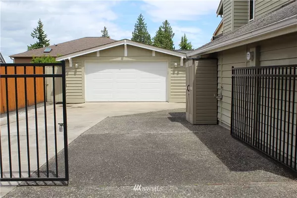 Normandy Park, WA 98166,420 SW 185th PL