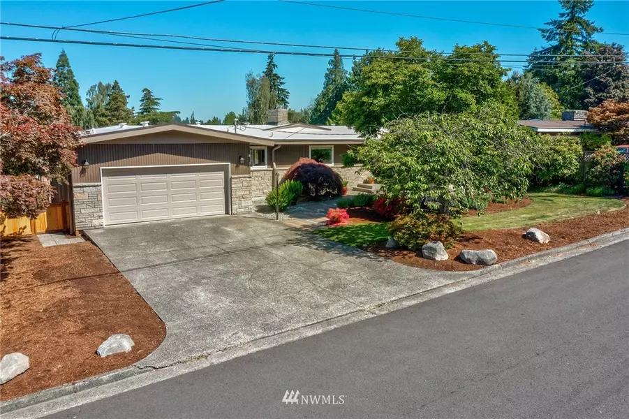 240 SW 177th ST, Normandy Park, WA 98166