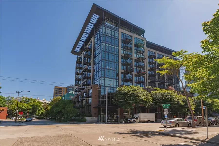 2720 3rd AVE #409, Seattle, WA 98121