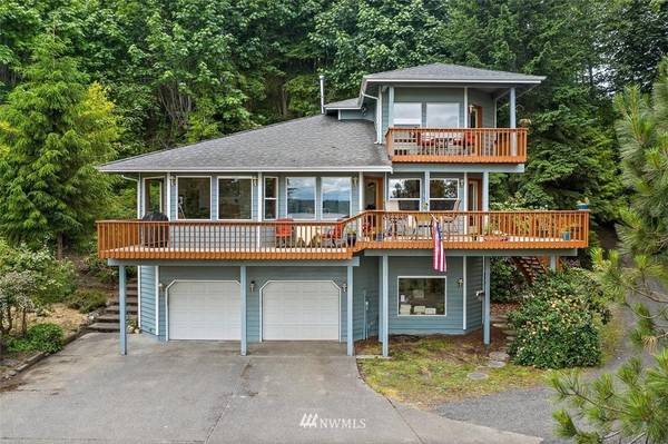 2049 NE Amhurst CT, Poulsbo, WA 98370