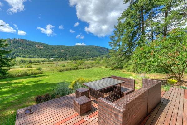 46 Plum Tree Farm LN, Orcas Island, WA 98245