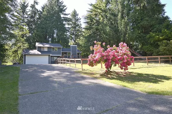 800 Hillandale DR E, Port Orchard, WA 98366