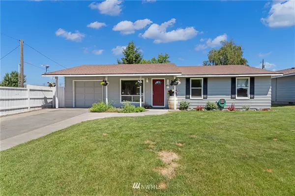 326 W 8th ST, Warden, WA 98857