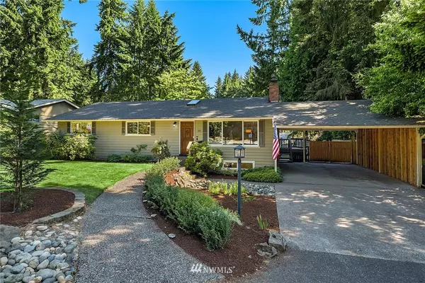 7605 NE 141st ST, Kirkland, WA 98034