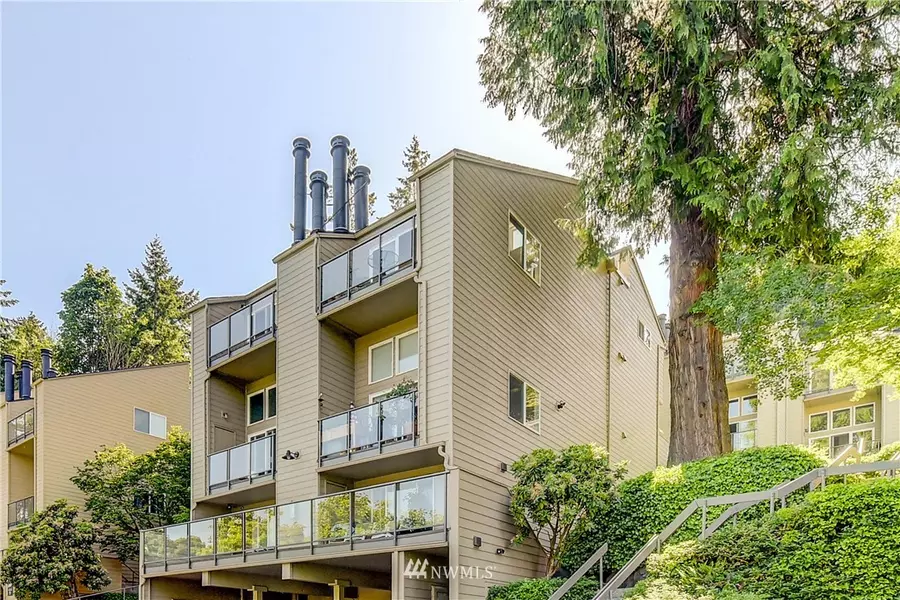 2939 76th AVE SE #41-D, Mercer Island, WA 98040