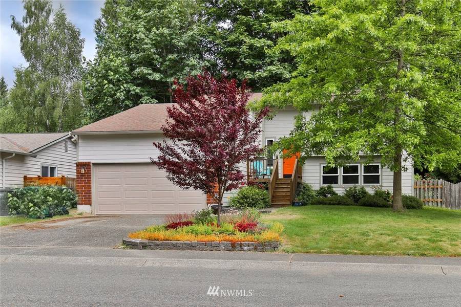 1933 169th PL SE, Bothell, WA 98012