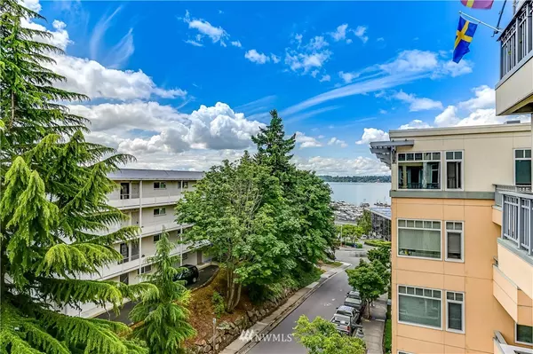 Kirkland, WA 98033,109 2nd ST S #525